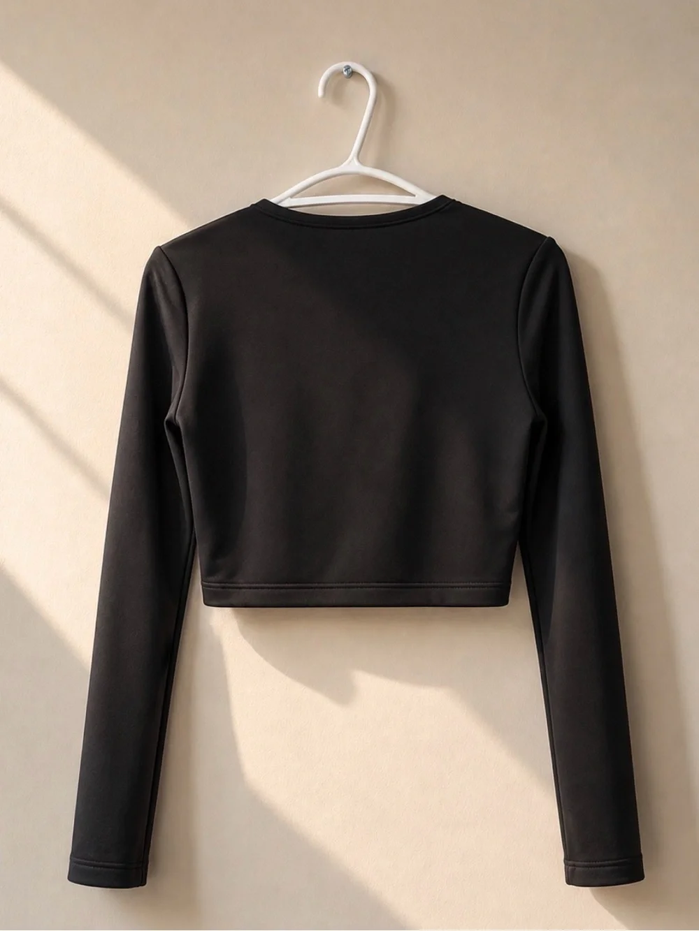 MESHKI Mila Black Long Sleeve Crop Top Size M - Picture 6 of 10